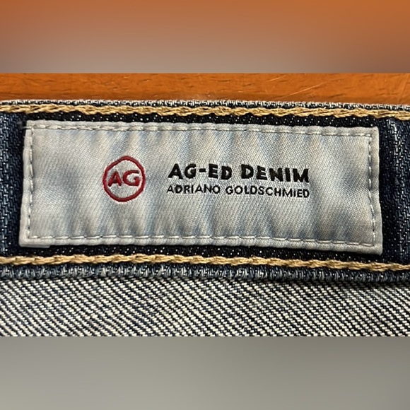 AG The Jodi Crop high rise slim flare distressed size 27R - Picture 7 of 9